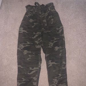 Miss Selfridge Camouflage tie pants